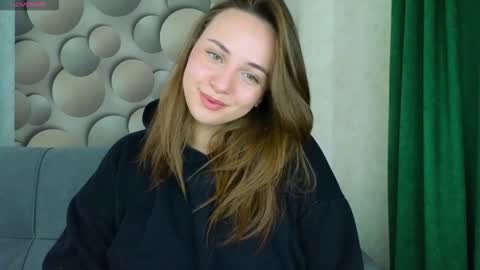 Snapshot of cutesmile_sharon chatting on 16, 10, 2025 cutesmile sharon online show from 16, 10, 2025