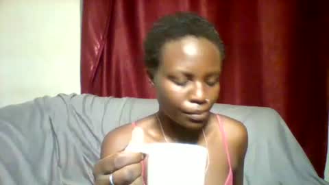 Snapshot of cutey_lunar chatting on 28, 1, 2025 cutey_lunar online show from 28, 1, 2025