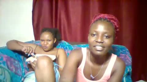 Snapshot of cutey_lunar chatting on 2, 2, 2025 cutey_lunar online show from 2, 2, 2025