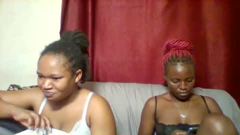 Snapshot of cutey_lunar chatting on 12, 2, 2025 cutey_lunar online show from 12, 2, 2025