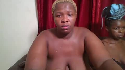 Snapshot of cutey_mellanin chatting on 24, 1, 2025 cutey_mellanin online show from 24, 1, 2025