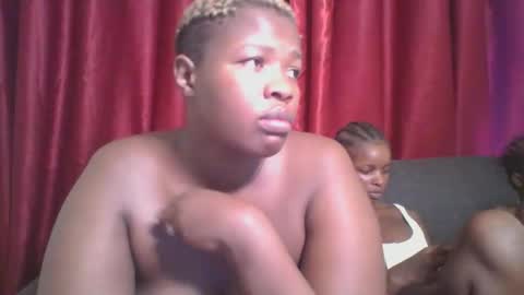 Snapshot of cutey_mellanin chatting on 26, 2, 2025 cutey_mellanin online show from 26, 2, 2025