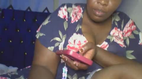 Snapshot of cutey_mellanin chatting on 14, 9, 2025 cutey_mellanin online show from 14, 9, 2025