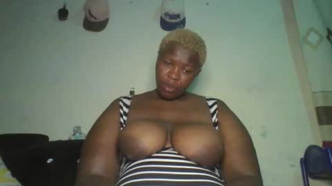 Snapshot of cutey_mellanin chatting on 21, 9, 2025 cutey_mellanin online show from 21, 9, 2025