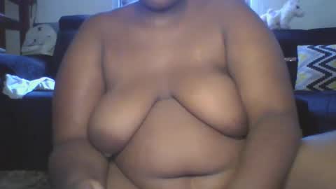Snapshot of cutey_mellanin chatting on 5, 10, 2025 cutey_mellanin online show from 5, 10, 2025