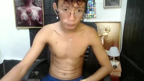 Snapshot of cutie_mico chatting on 5, 2, 2025 cutie_mico online show from 5, 2, 2025