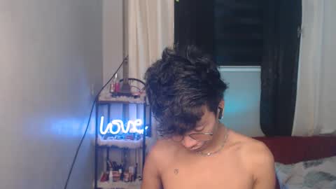 Snapshot of cutie_mico chatting on 12, 10, 2025 cutie_mico online show from 12, 10, 2025