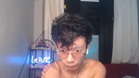 Snapshot of cutie_mico chatting on 13, 10, 2025 cutie_mico online show from 13, 10, 2025