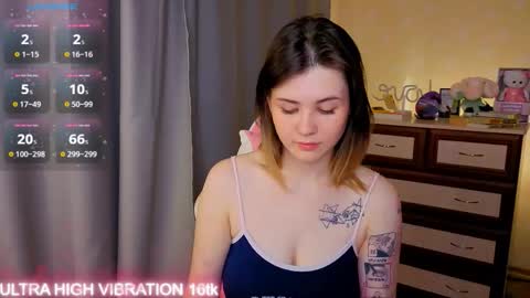 Snapshot of cutie_mili chatting on 30, 10, 2025 mili online show from 30, 10, 2025