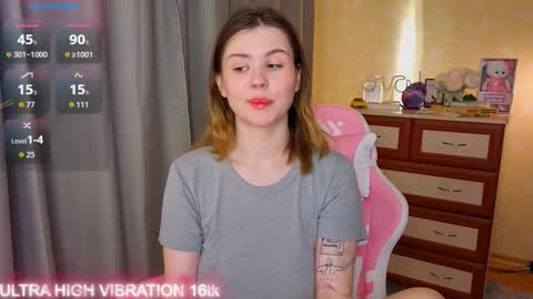 Snapshot of cutie_mili chatting on 14, 11, 2025 mili online show from 14, 11, 2025