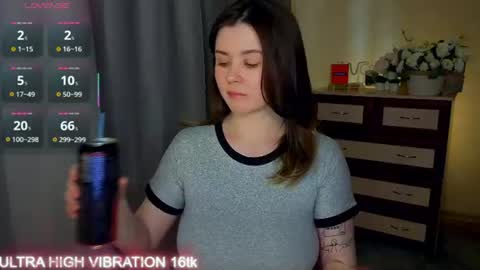 Snapshot of cutie_mili chatting on 20, 6, 2026 mili online show from 20, 6, 2026