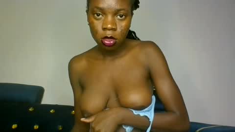 Snapshot of cutie_plush chatting on 25, 6, 2026 cutieplush online show from 25, 6, 2026