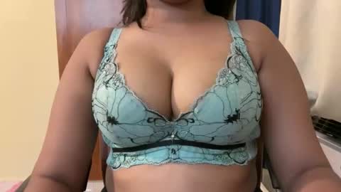 Snapshot of cutie_ruhi chatting on 6, 6, 2026 Ruhii online show from 6, 6, 2026