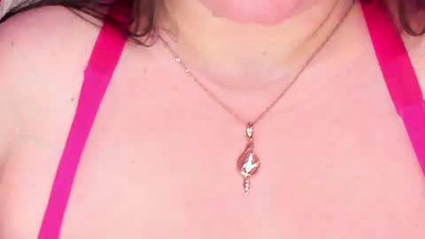 Snapshot of cutieeeandlove chatting on 2, 1, 2025 Alice online show from 2, 1, 2025