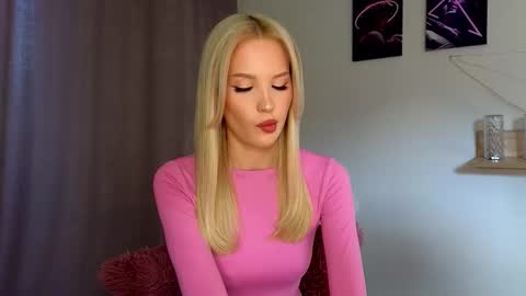 cutiefull_lion online show from 26, 3, 2026