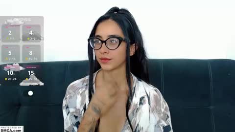 miss ari  online show from 28, 11, 2025