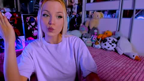 Nora online show from 10, 12, 2024