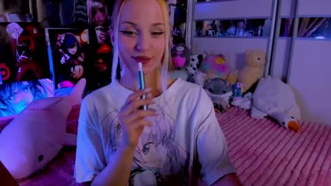 Snapshot of cuttie_ponyy chatting on 30, 4, 2026 Nora online show from 30, 4, 2026