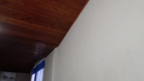 Snapshot of cuty_sexy_hotxx chatting on 22, 11, 2025 LIZETH online show from 22, 11, 2025