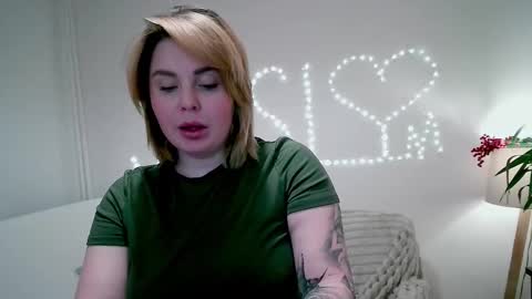 cyber_candy online show from 18, 1, 2025