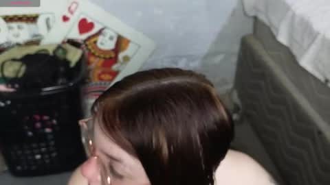 Lu online show from 4, 12, 2024