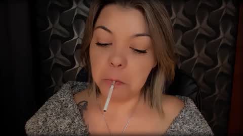 Snapshot of cyberdomme chatting on 27, 12, 2024 Full time mean bitch. online show from 27, 12, 2024