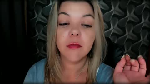 Snapshot of cyberdomme chatting on 17, 9, 2025 Full time mean bitch. online show from 17, 9, 2025