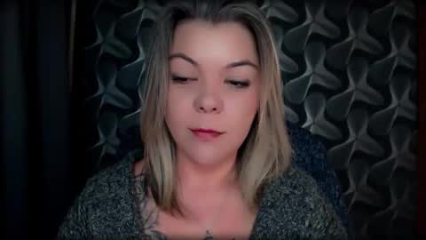 Snapshot of cyberdomme chatting on 3, 12, 2025 Full time mean bitch. online show from 3, 12, 2025