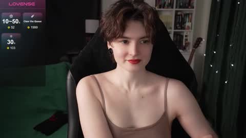 Snapshot of cybersamuraii chatting on 28, 10, 2025 Helen Blossom online show from 28, 10, 2025