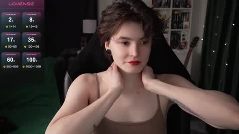 Snapshot of cybersamuraii chatting on 10, 11, 2025 Helen Blossom online show from 10, 11, 2025