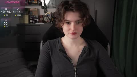 Snapshot of cybersamuraii chatting on 1, 4, 2026 Helen Blossom online show from 1, 4, 2026