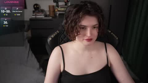 Snapshot of cybersamuraii chatting on 20, 5, 2026 Helen Blossom online show from 20, 5, 2026