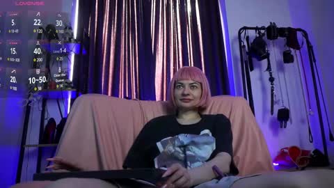 Lily Goddess online show from 15, 2, 2025