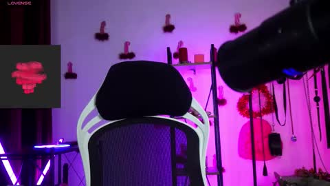 Lily Goddess online show from 16, 2, 2026