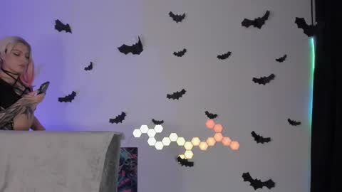 Snapshot of cyberzoe chatting on 22, 10, 2025 cyber zoe online show from 22, 10, 2025