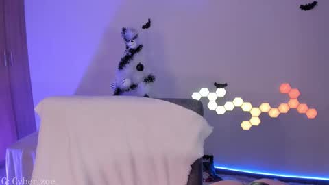 Snapshot of cyberzoe chatting on 2, 12, 2025 cyber zoe online show from 2, 12, 2025