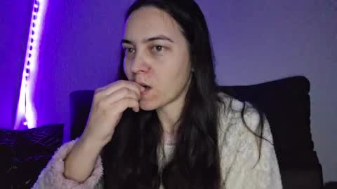 Cyndee Winter online show from 17, 12, 2024