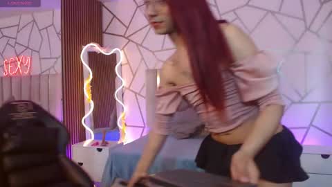 Snapshot of cyrus_tay chatting on 26, 11, 2025 cyrus_tay online show from 26, 11, 2025