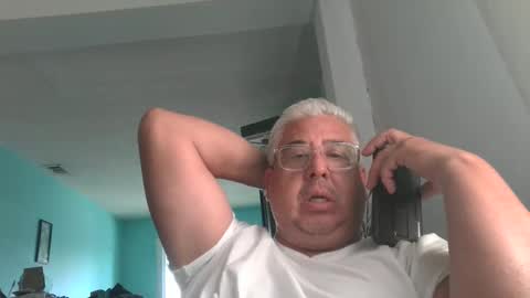 Snapshot of czar1974 chatting on 15, 11, 2025 czar1974 online show from 15, 11, 2025