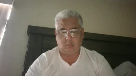 Snapshot of czar1974 chatting on 27, 11, 2025 czar1974 online show from 27, 11, 2025