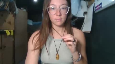 Snapshot of d3sert_moon chatting on 15, 12, 2025 d3sert_moon online show from 15, 12, 2025