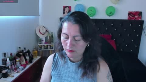 Snapshot of d_martii chatting on 6, 2, 2025 Mia online show from 6, 2, 2025