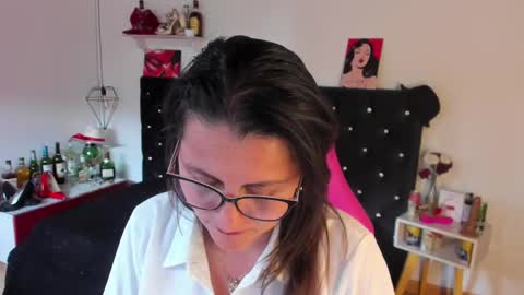 Snapshot of d_martii chatting on 14, 2, 2025 Mia online show from 14, 2, 2025