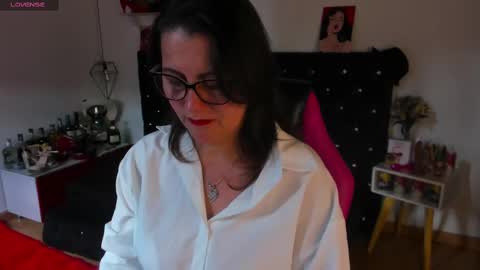 Snapshot of d_martii chatting on 19, 2, 2025 Mia online show from 19, 2, 2025