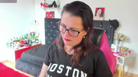 Snapshot of d_martii chatting on 21, 2, 2025 Mia online show from 21, 2, 2025