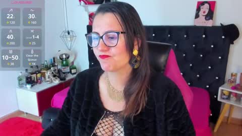 Snapshot of d_martii chatting on 5, 3, 2025 Mia online show from 5, 3, 2025