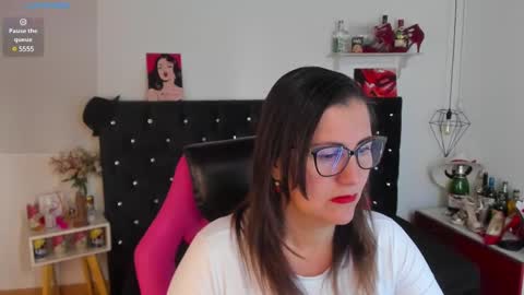 Snapshot of d_martii chatting on 11, 3, 2025 Mia online show from 11, 3, 2025