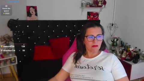 Snapshot of d_martii chatting on 11, 3, 2025 Mia online show from 11, 3, 2025