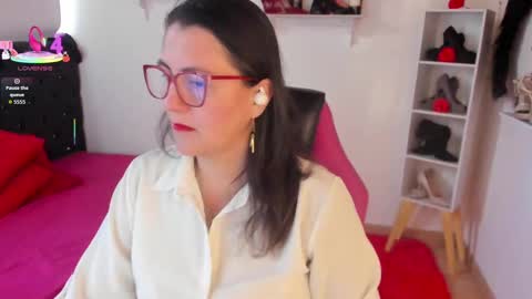 Snapshot of d_martii chatting on 14, 9, 2025 Mia online show from 14, 9, 2025