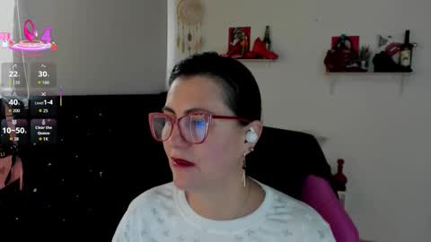 Snapshot of d_martii chatting on 19, 9, 2025 Mia online show from 19, 9, 2025